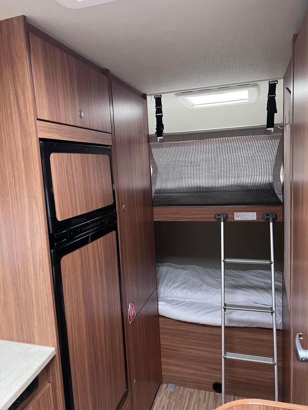 Camping car Carado 361