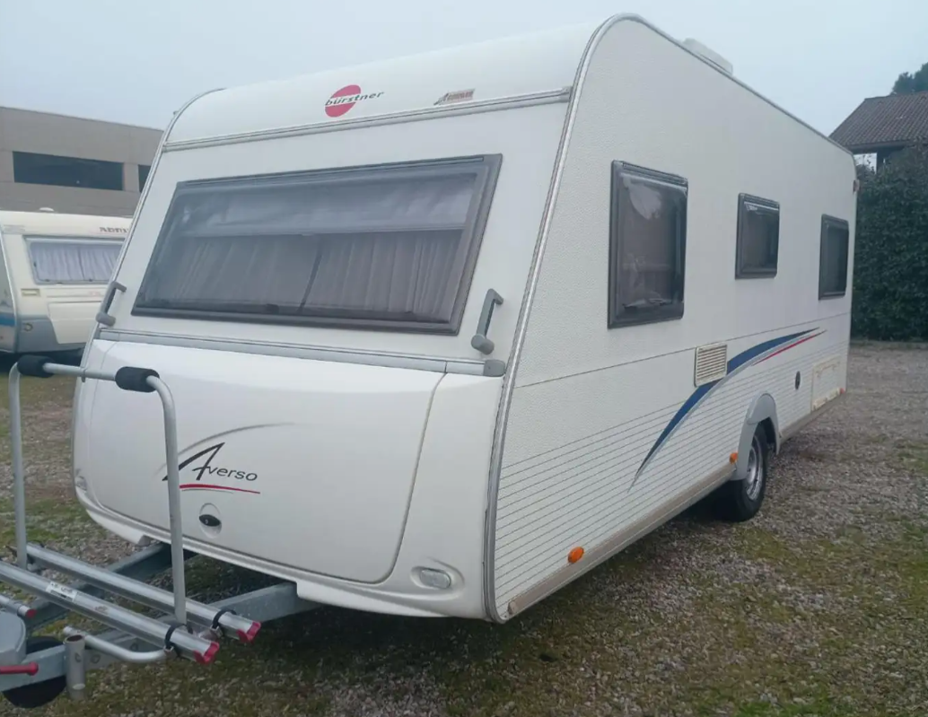 Caravane Bürstner Averso 465 TS