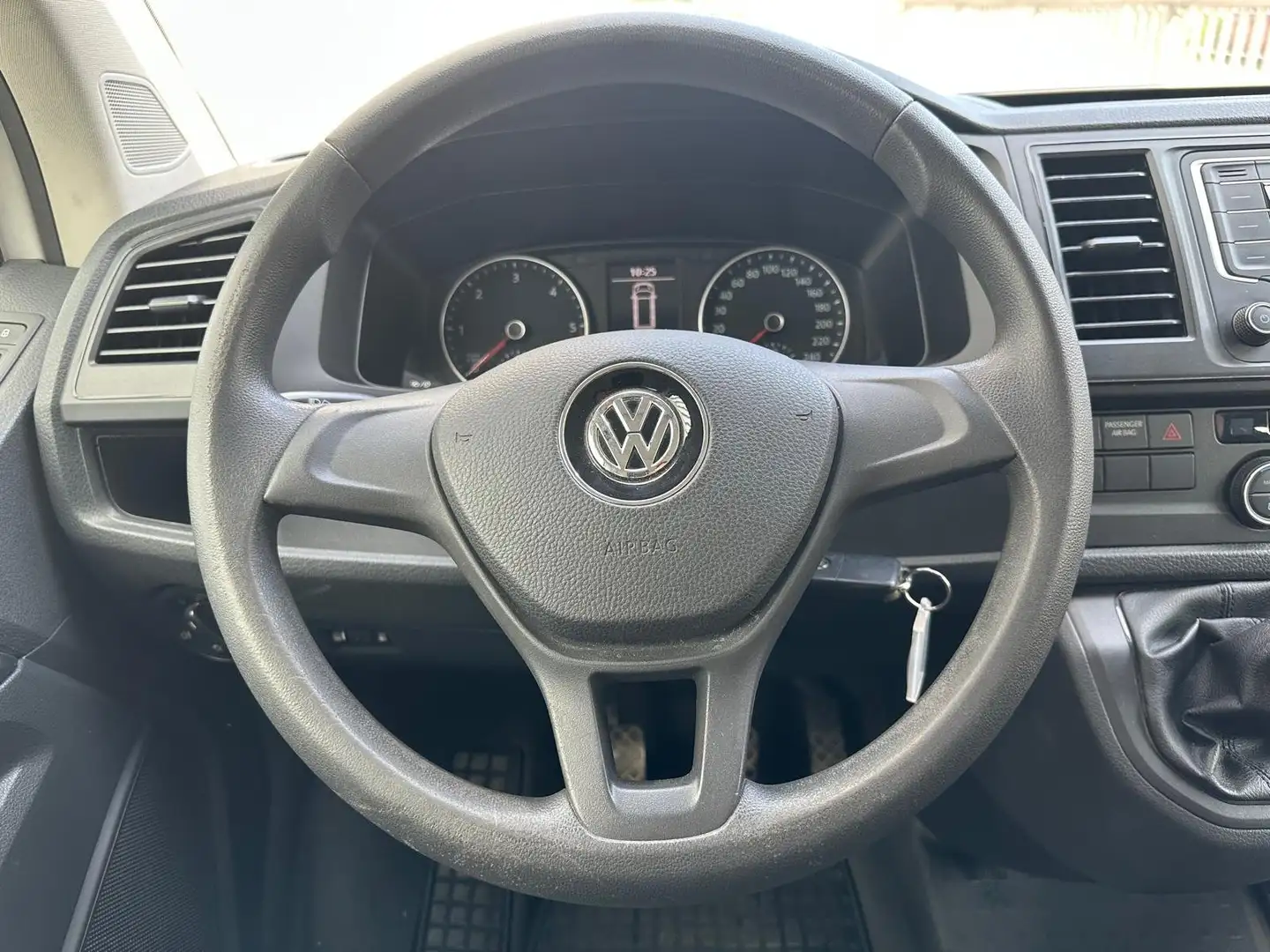 Volkswagen T6 Caravelle