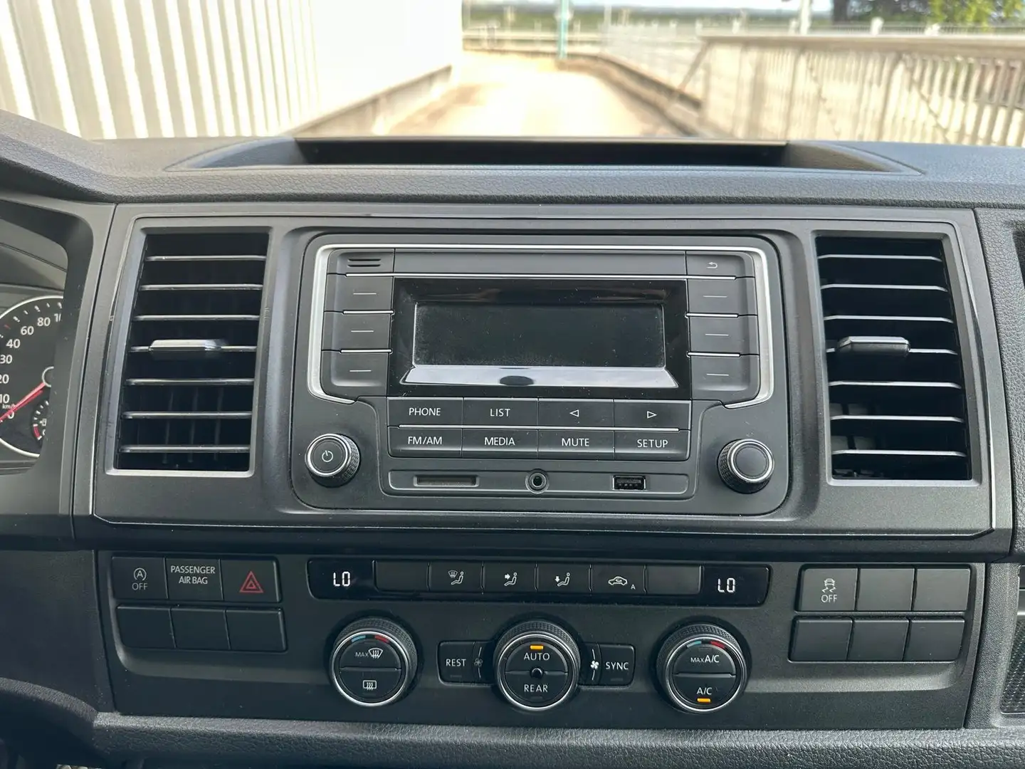 Volkswagen T6 Caravelle