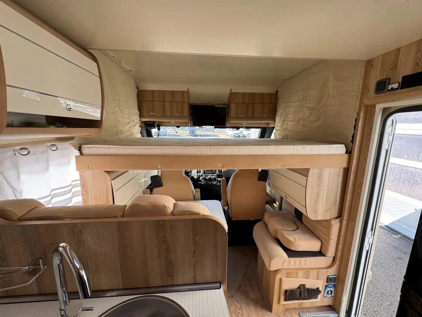 Camping-car Giottiline G-Liner 937