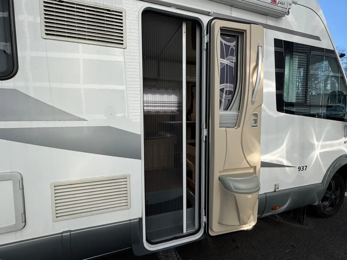 Camping-car Giottiline G-Liner 937