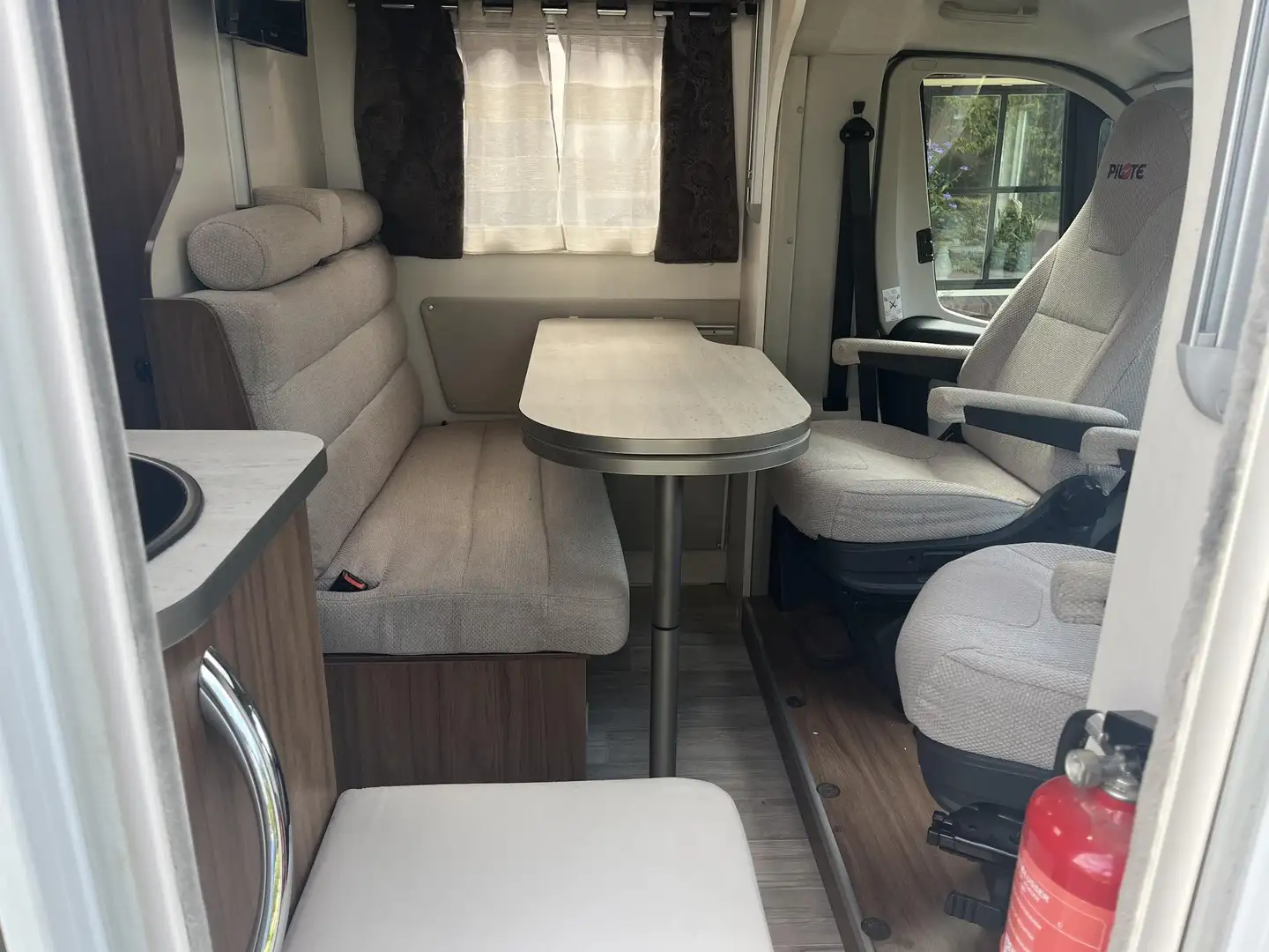 Camping car Pilote 656C Essentiel