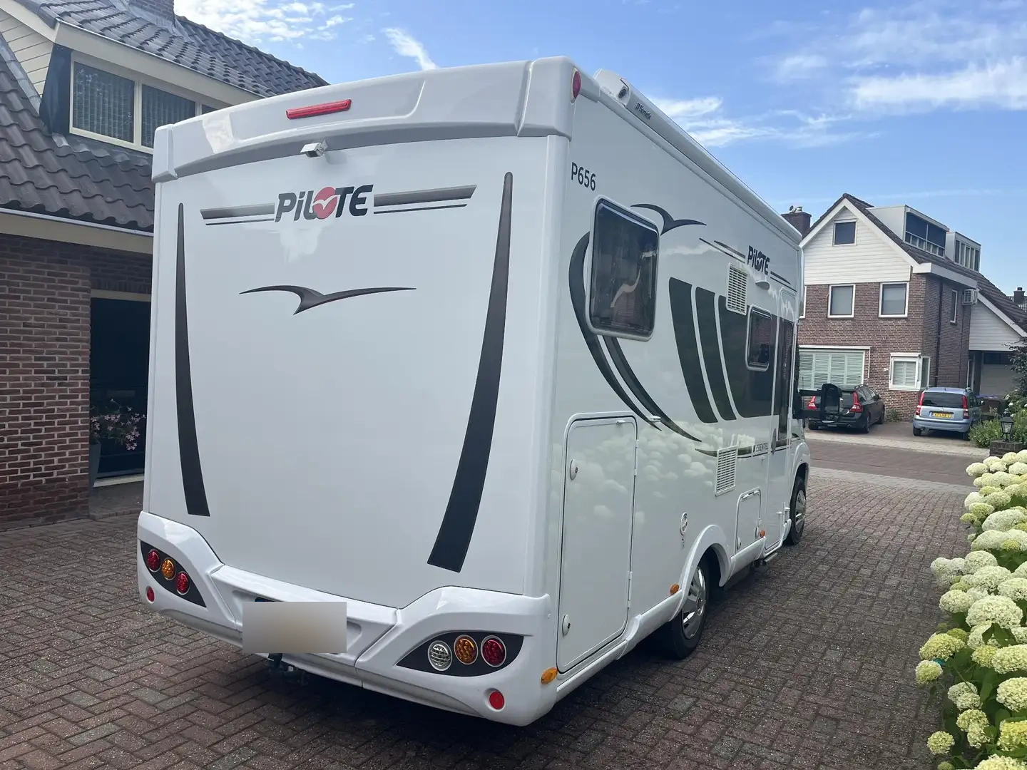 Camping car Pilote 656C Essentiel