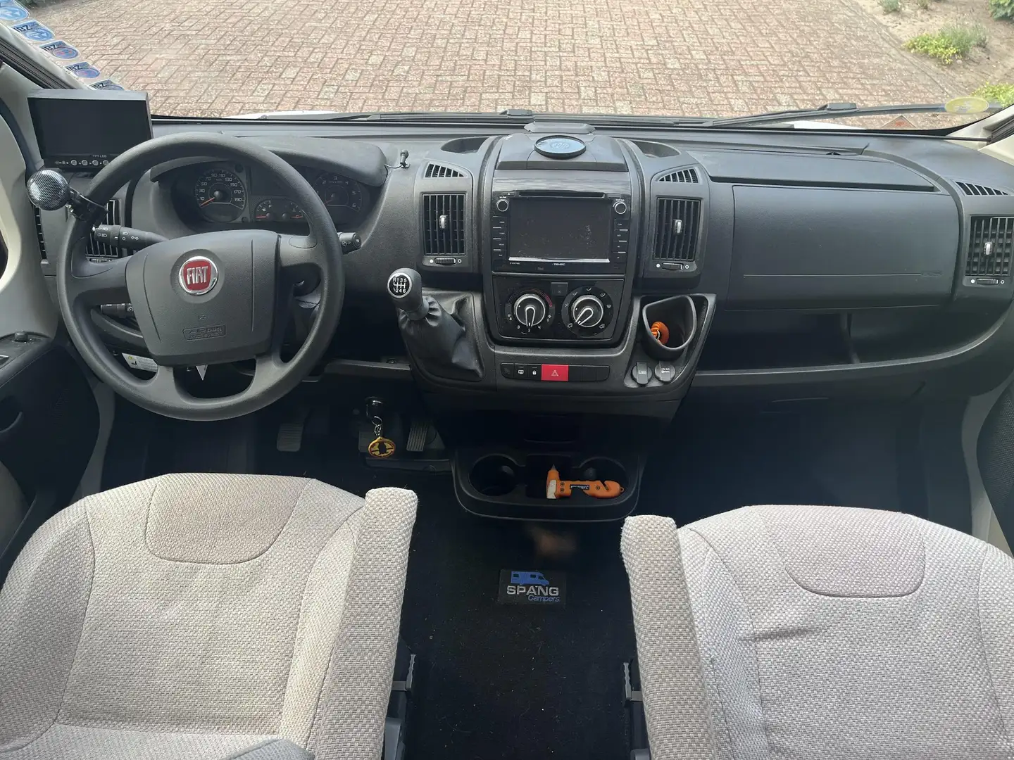 Camping car Pilote 656C Essentiel