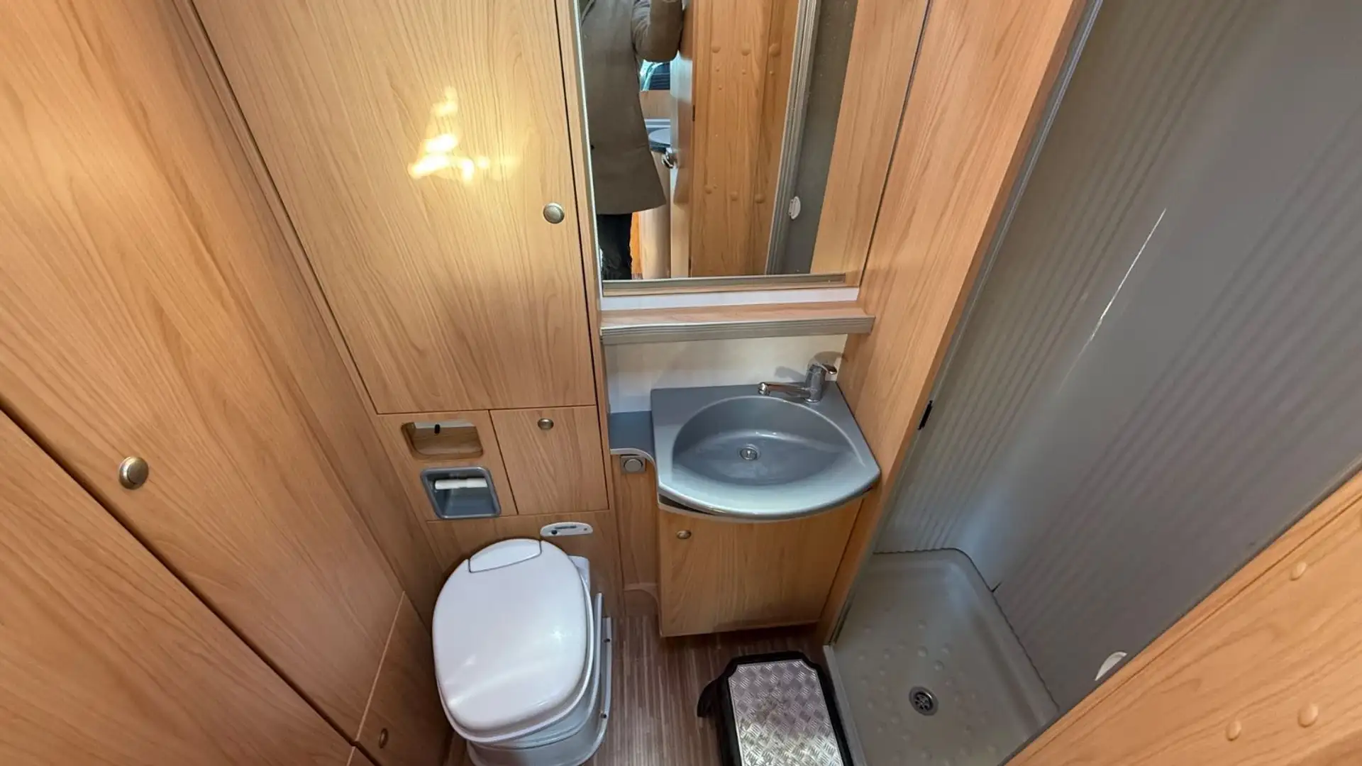 Camping car Bürstner Levanto A530 Alkoven