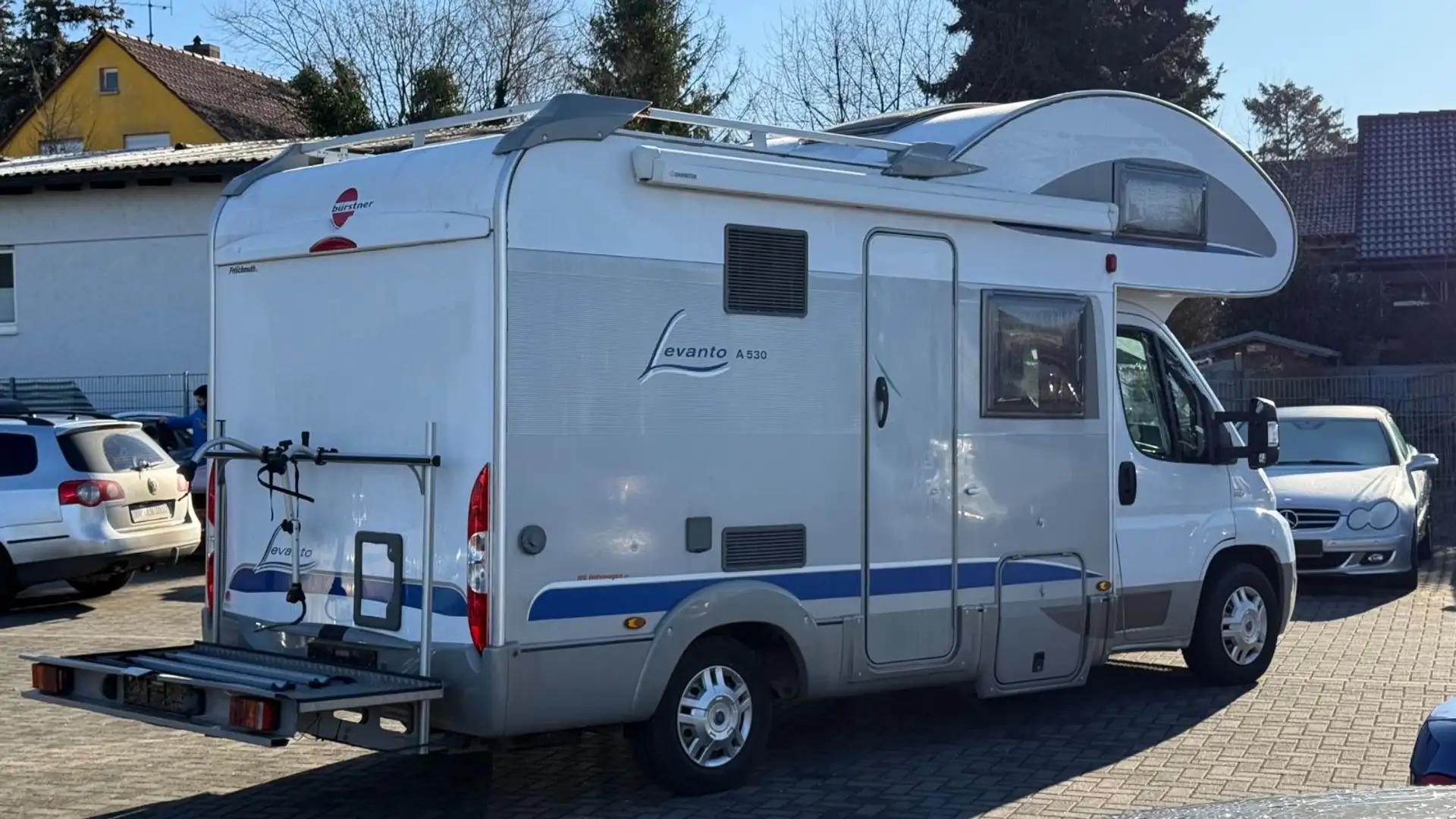 Camping car Bürstner Levanto A530 Alkoven