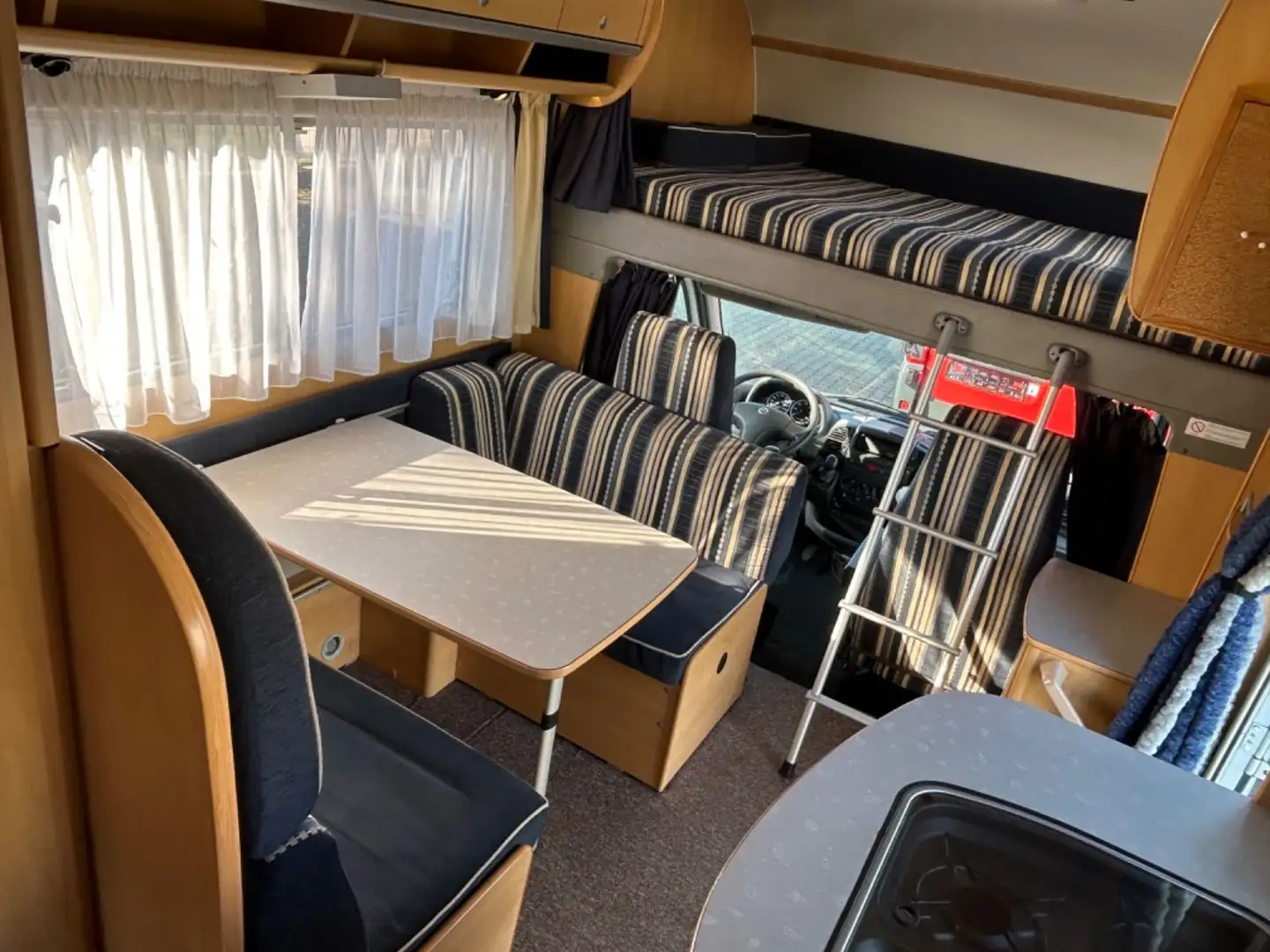 Camping car Dethleffs Advantage