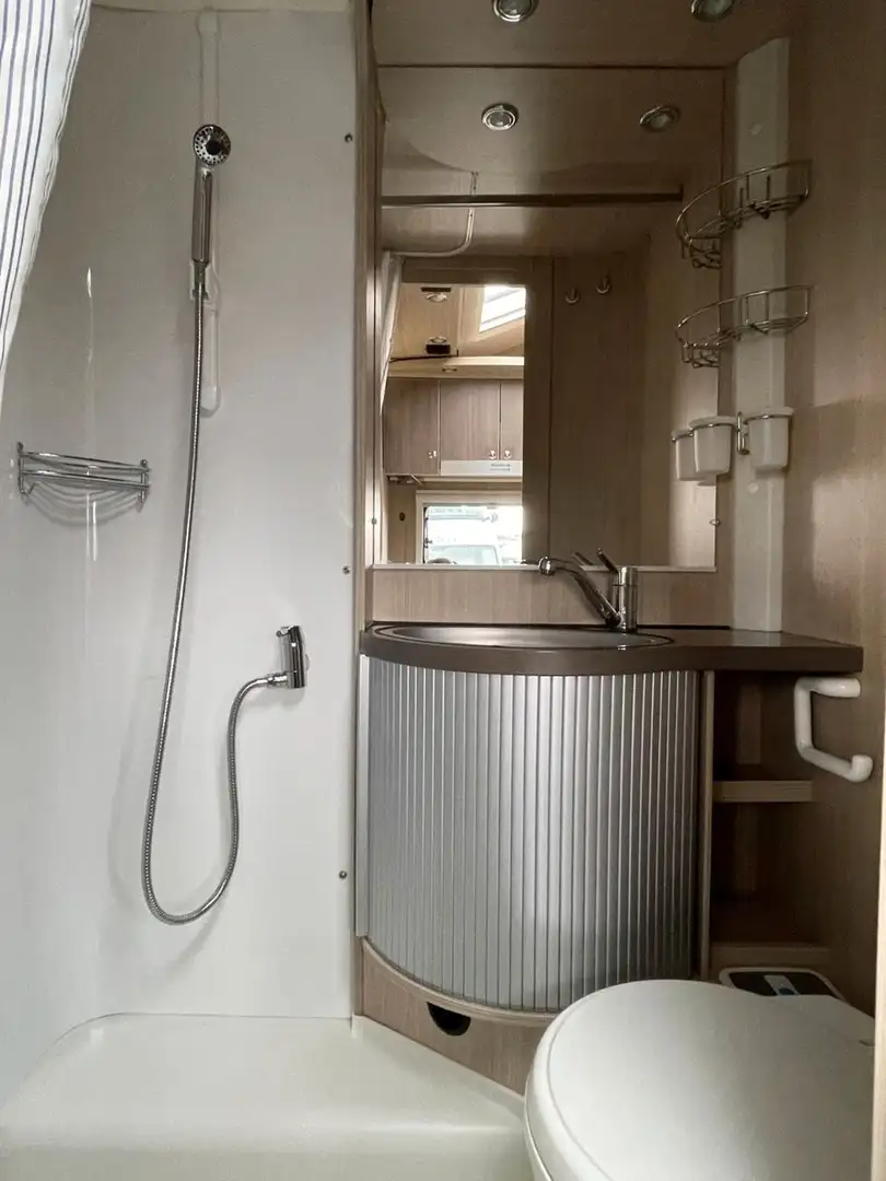 Camping car Dethleffs Globe S