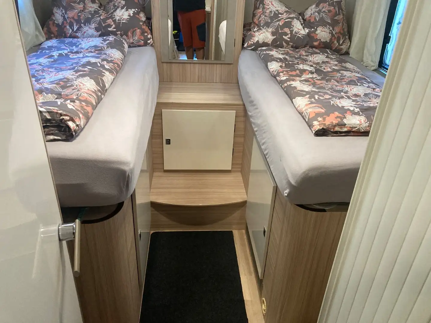 CAMPING CAR AHORN CANADA AE