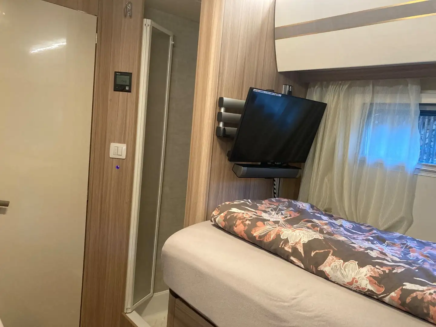 CAMPING CAR AHORN CANADA AE