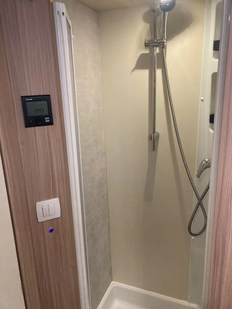 CAMPING CAR AHORN CANADA AE