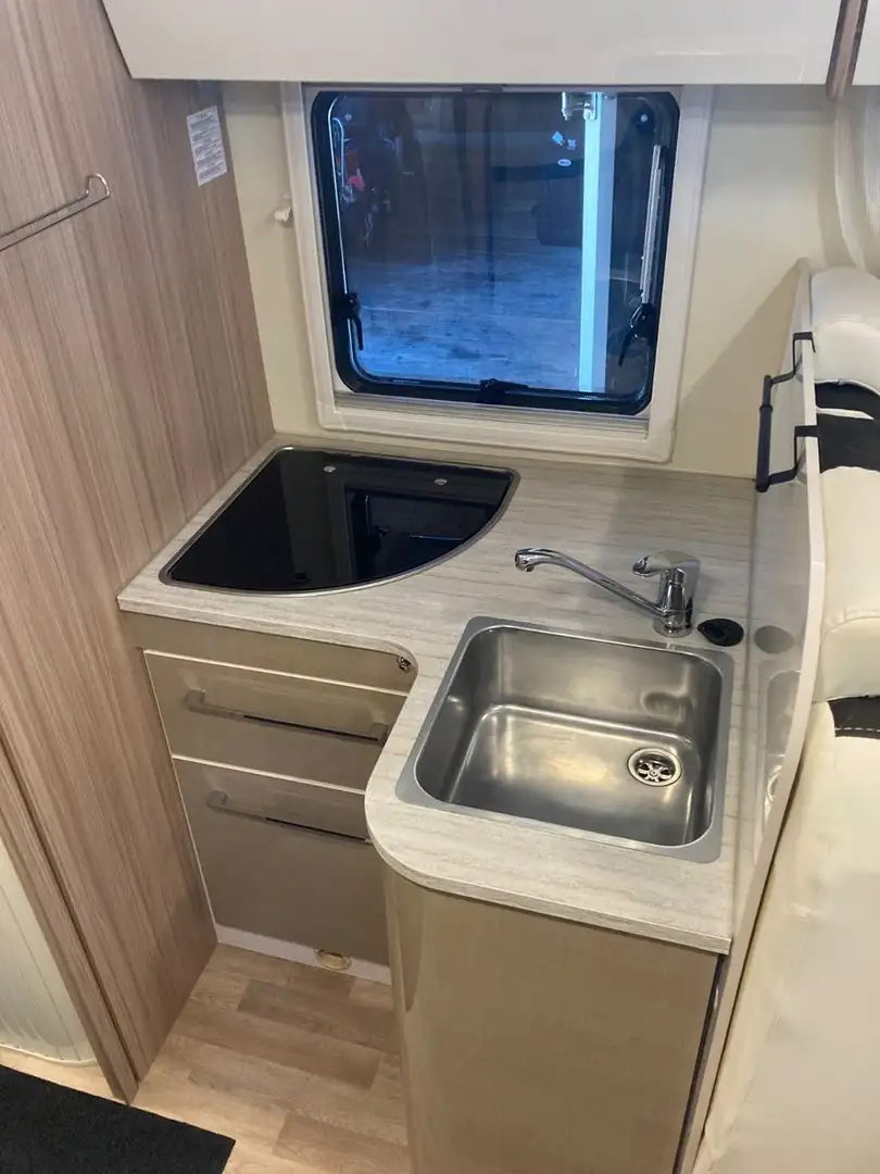 CAMPING CAR AHORN CANADA AE