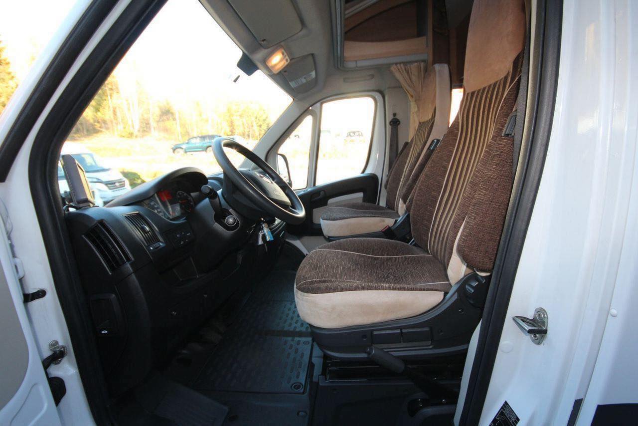 Camping-Car Sunlight T 64