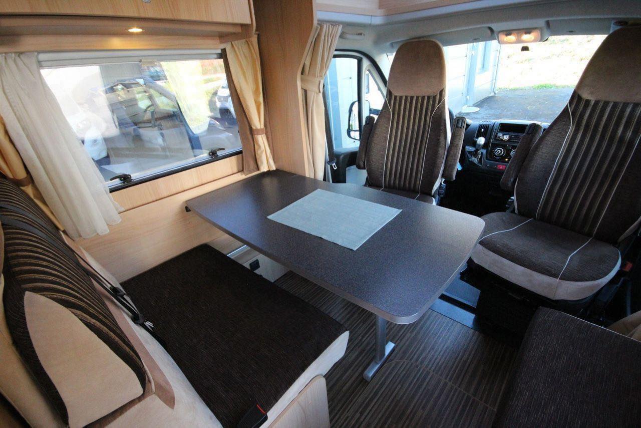 Camping-Car Sunlight T 64