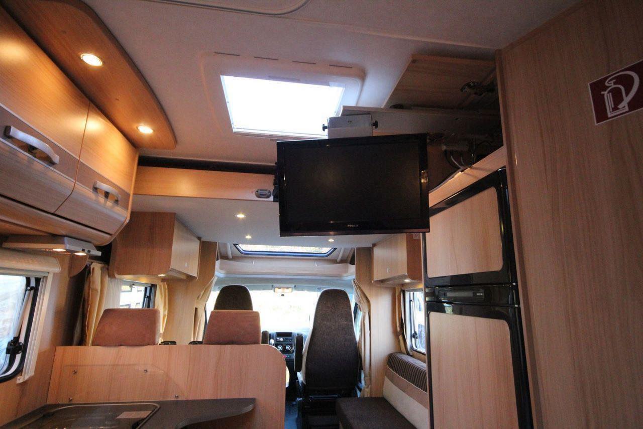 Camping-Car Sunlight T 64