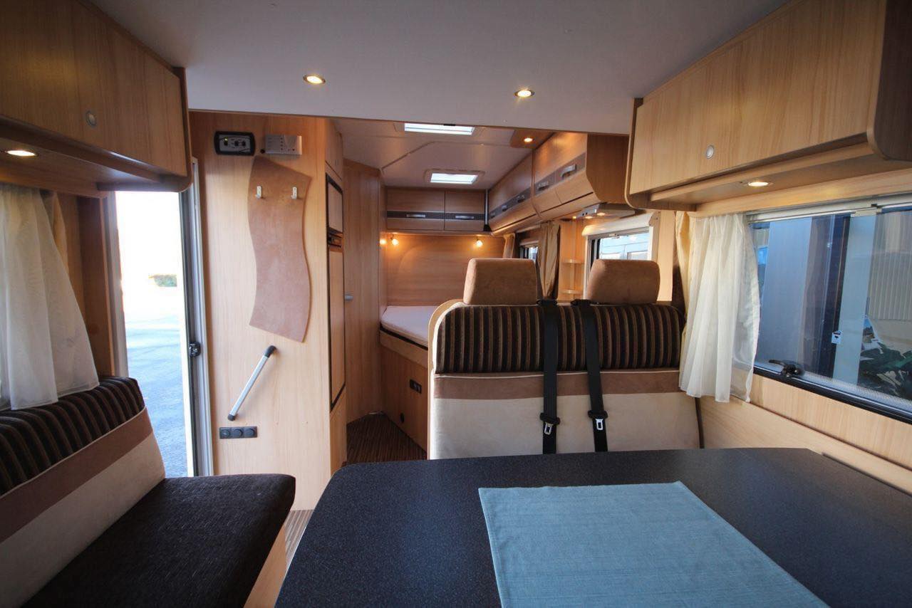 Camping-Car Sunlight T 64