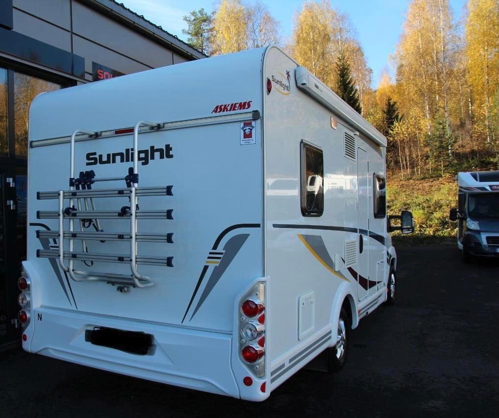Camping-Car Sunlight T 64