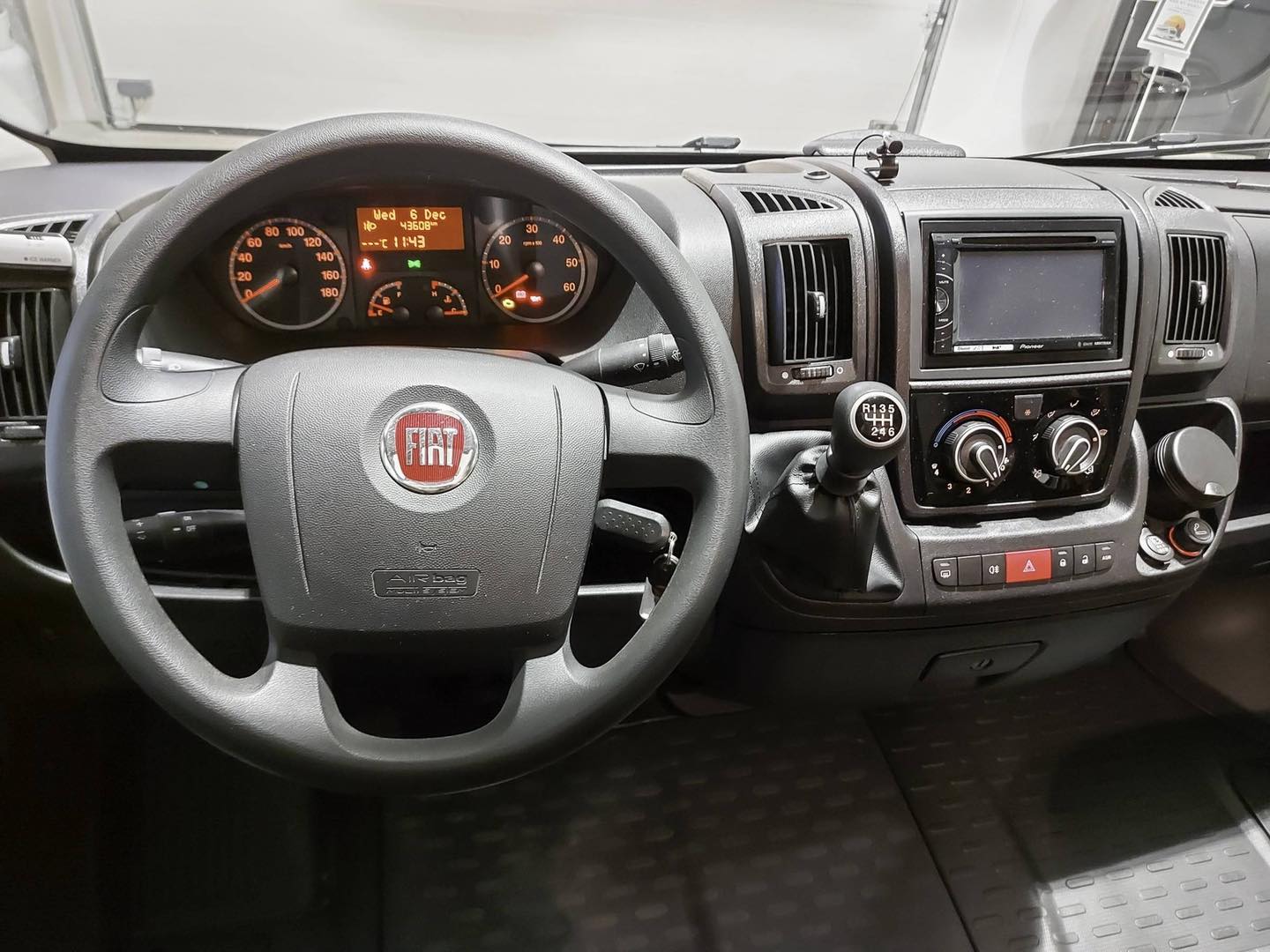 CAMPING CAR Fiat Weinsberg R58