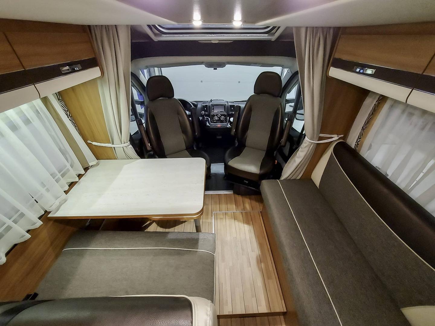 CAMPING CAR Fiat Weinsberg R58