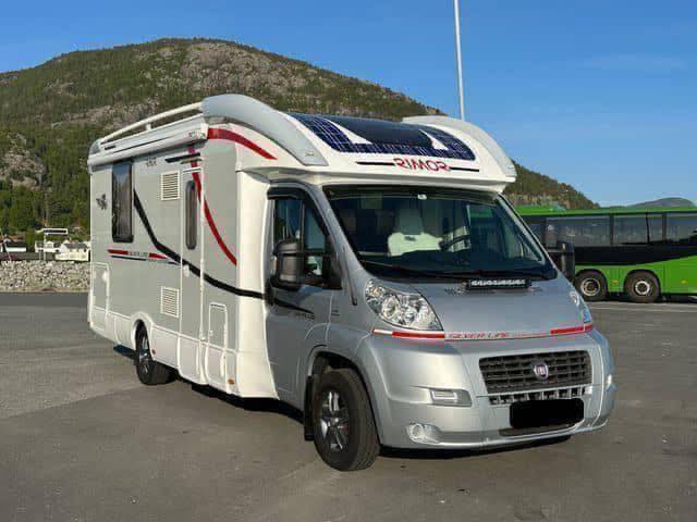CAMPING CAR RIMOR SILVER LINE