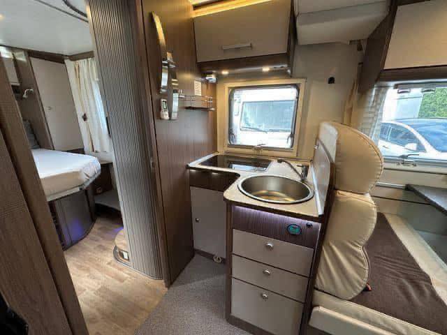 CAMPING CAR RIMOR SILVER LINE