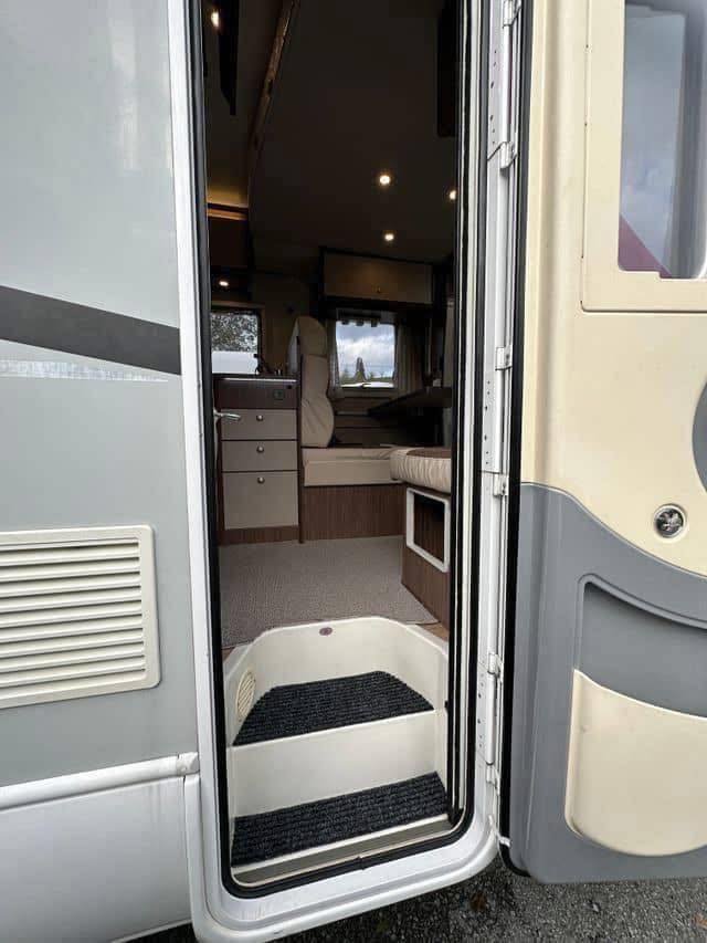 CAMPING CAR RIMOR SILVER LINE