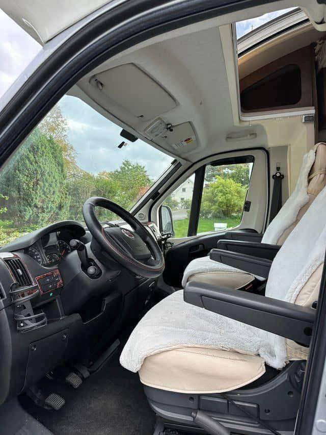 CAMPING CAR RIMOR SILVER LINE