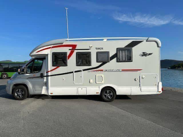 CAMPING CAR RIMOR SILVER LINE