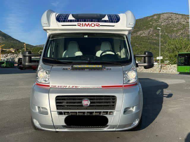 CAMPING CAR RIMOR SILVER LINE