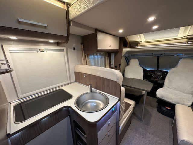 CAMPING CAR RIMOR SILVER LINE