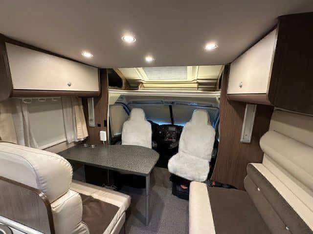 CAMPING CAR RIMOR SILVER LINE