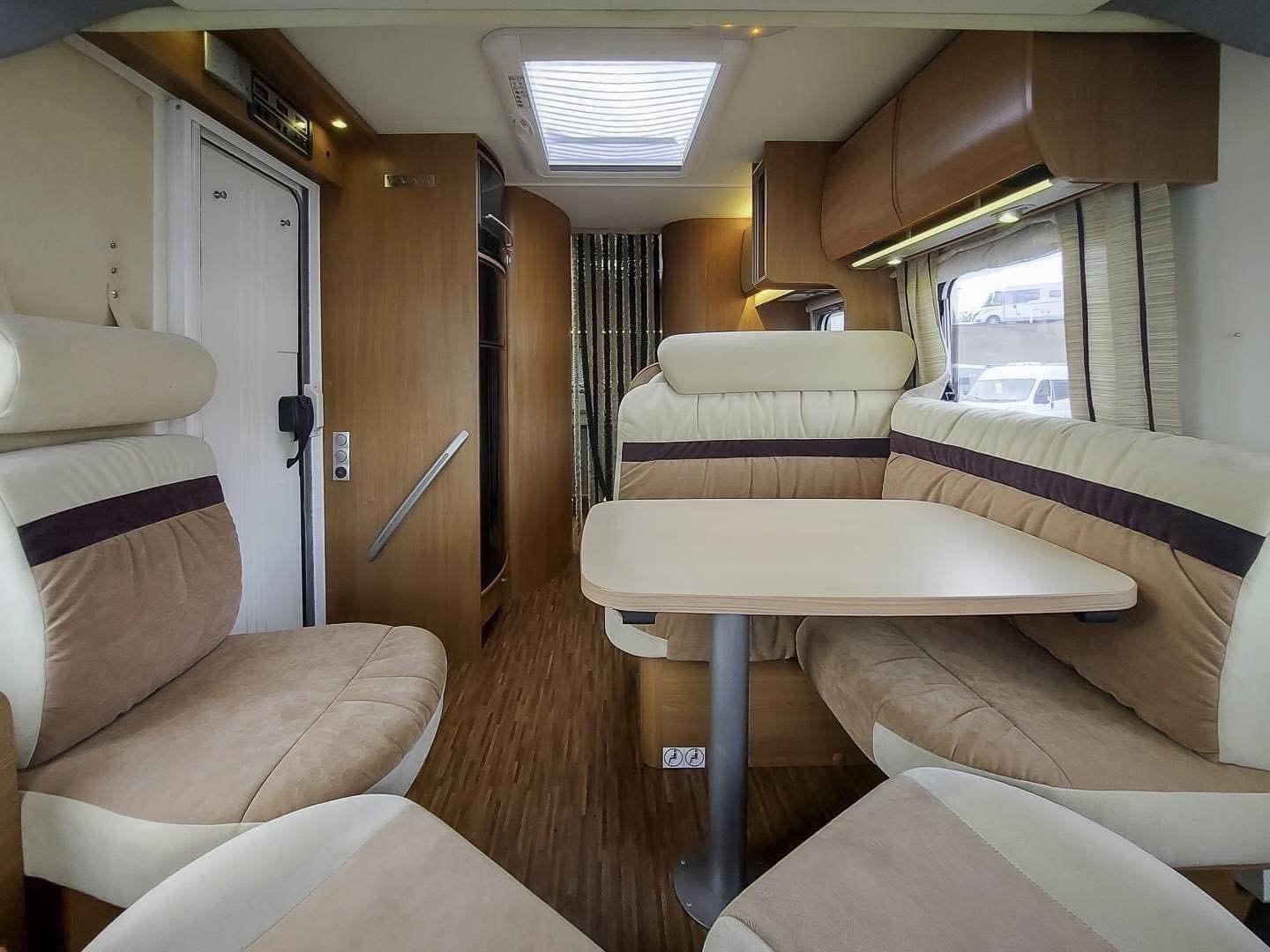 CAMPING CAR Bürstner Aviano I 727