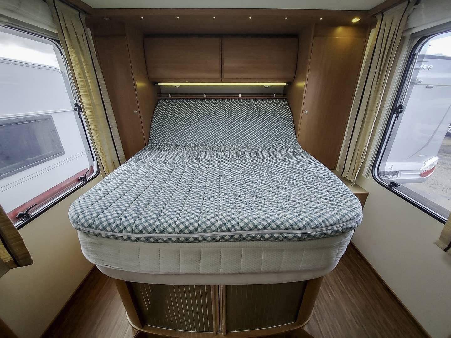 CAMPING CAR Bürstner Aviano I 727