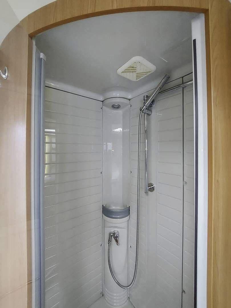 CAMPING CAR Bürstner Aviano I 727