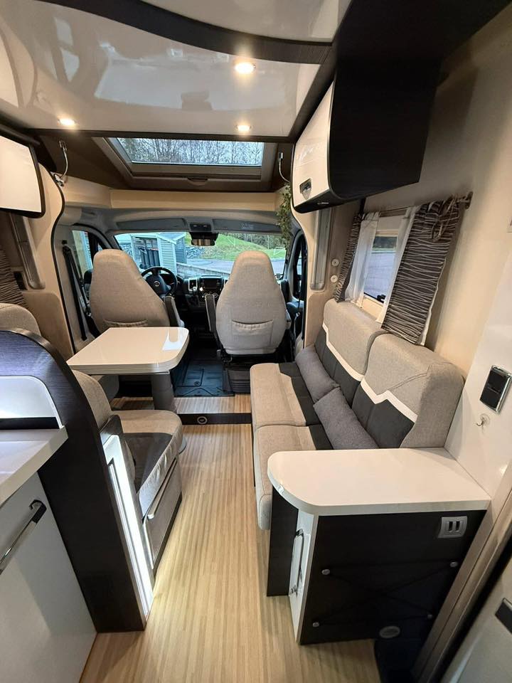 CAMPING CAR Benimar Mileo 263