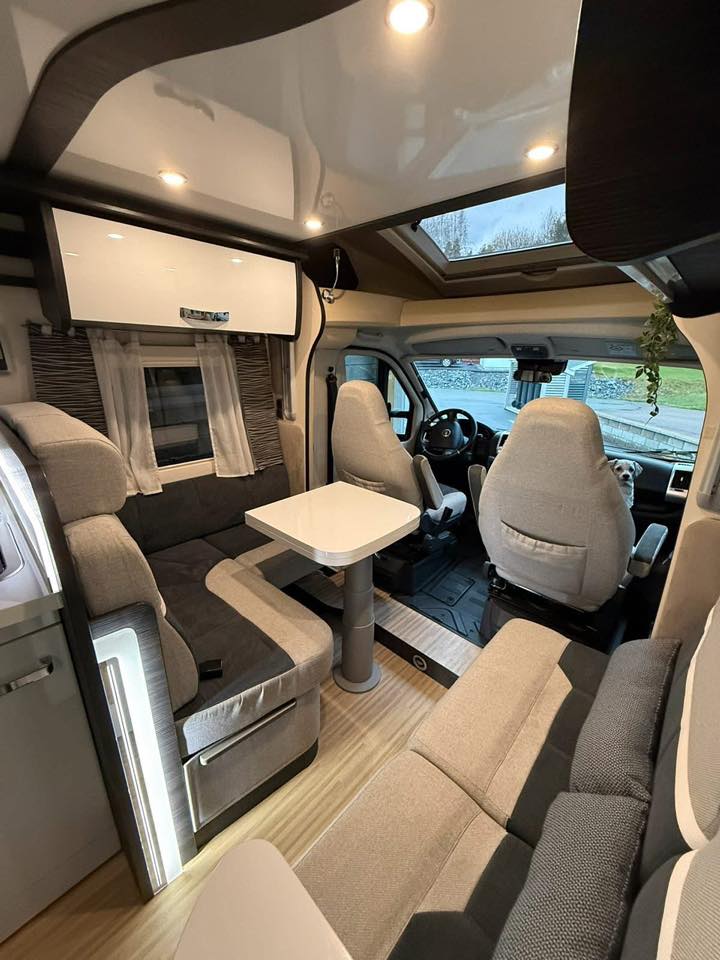 CAMPING CAR Benimar Mileo 263