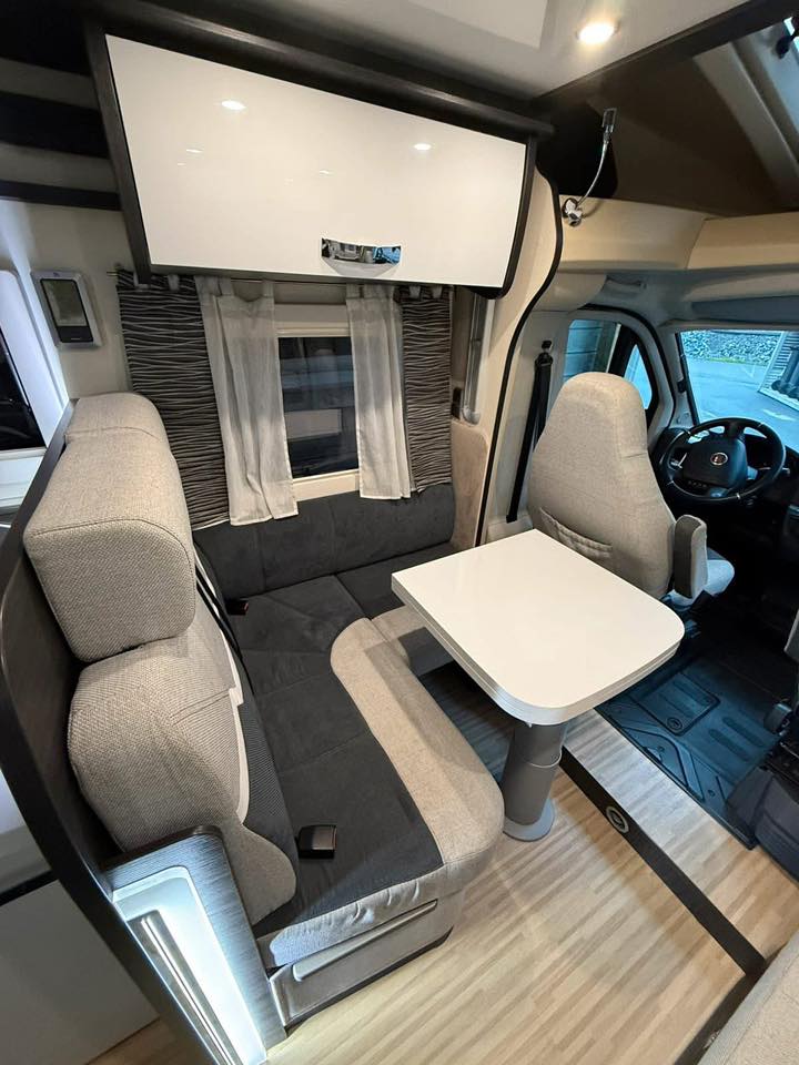 CAMPING CAR Benimar Mileo 263