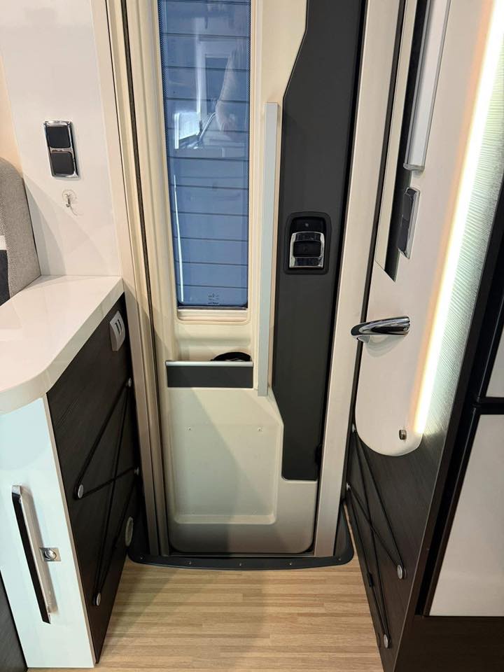 CAMPING CAR Benimar Mileo 263