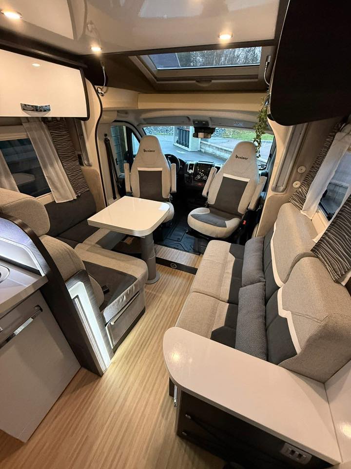 CAMPING CAR Benimar Mileo 263