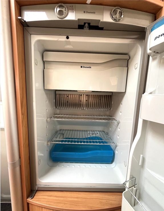 CAMPING CAR Bürstner T640 Marano