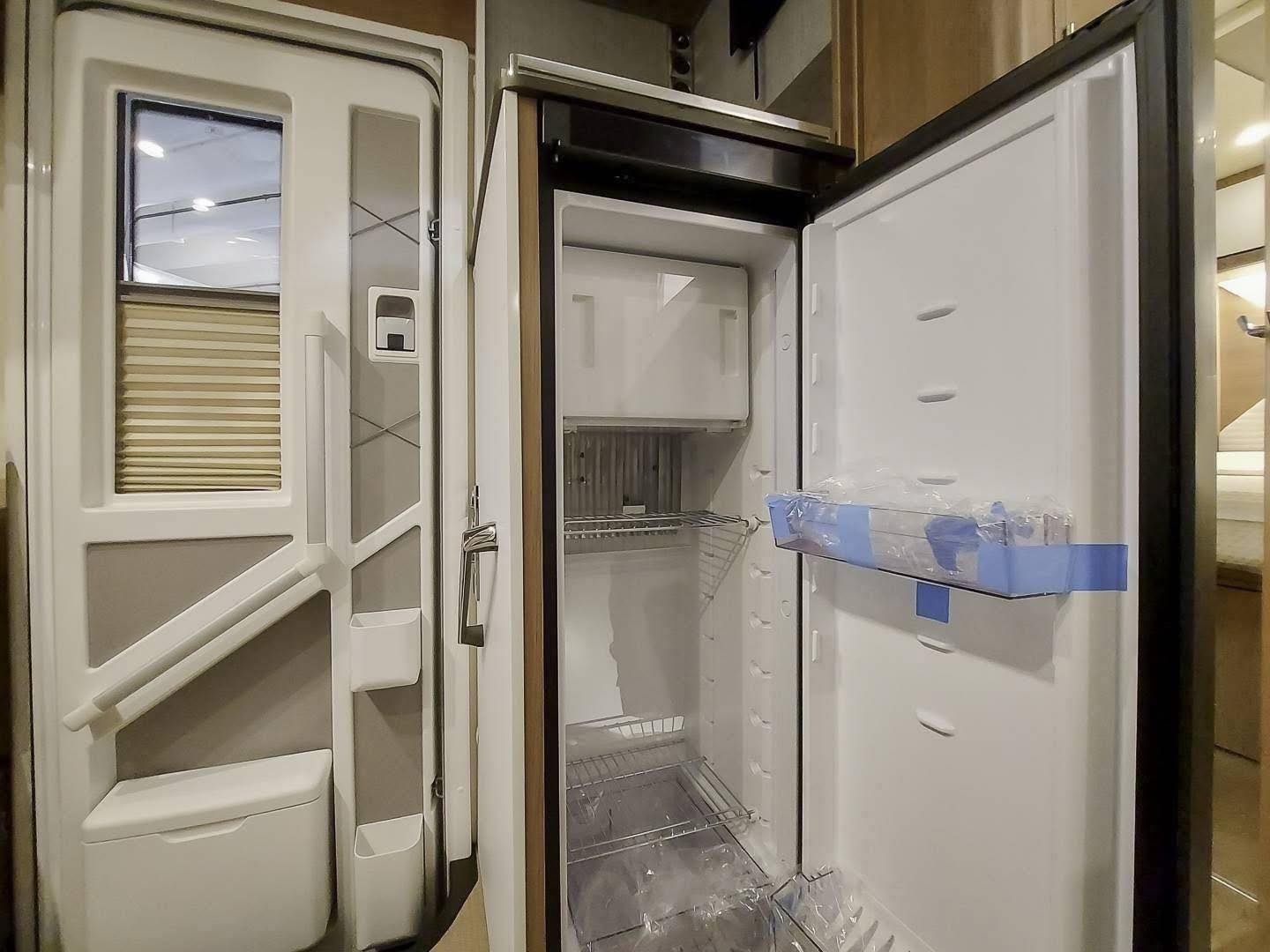 CAMPING CAR Bürstner Lyseo TD Harmony T 732