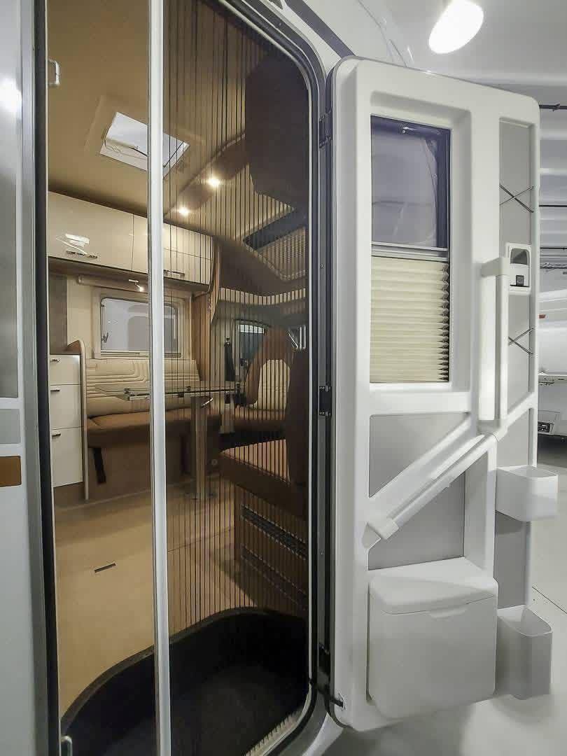 CAMPING CAR Bürstner Lyseo TD Harmony T 732