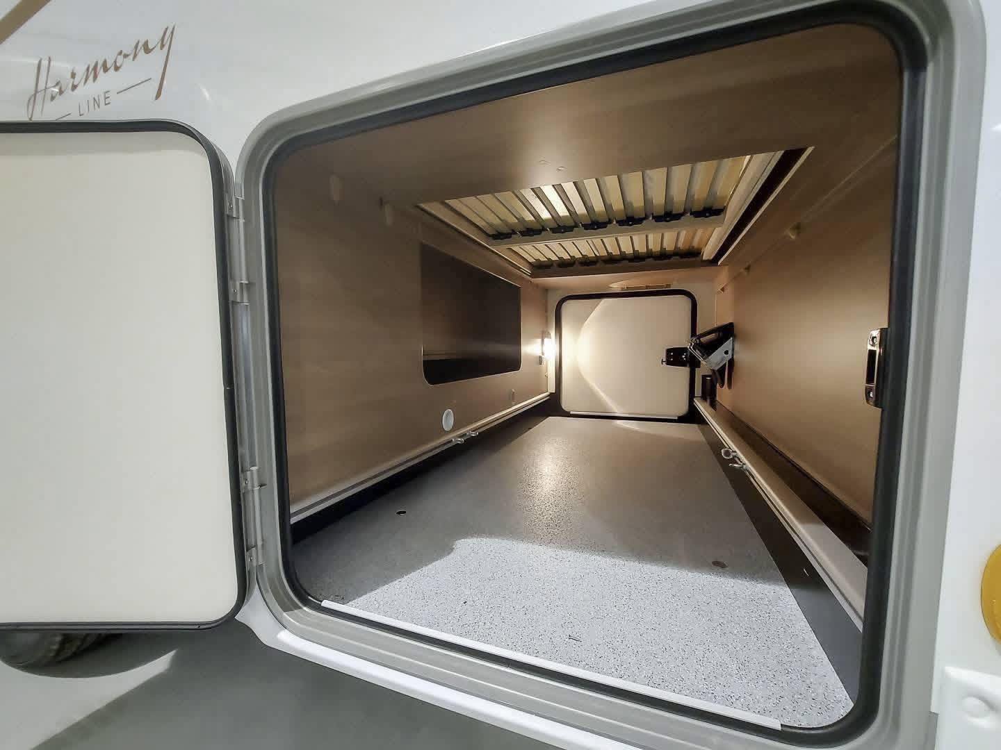 CAMPING CAR Bürstner Lyseo TD Harmony T 732