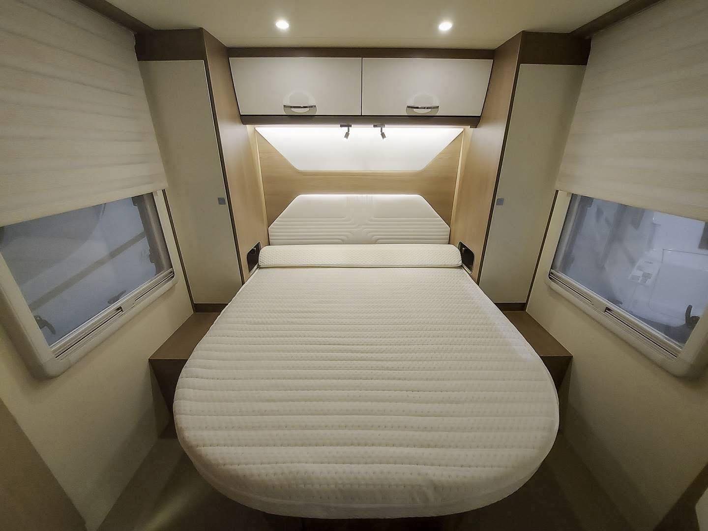 CAMPING CAR Bürstner Lyseo TD Harmony T 732