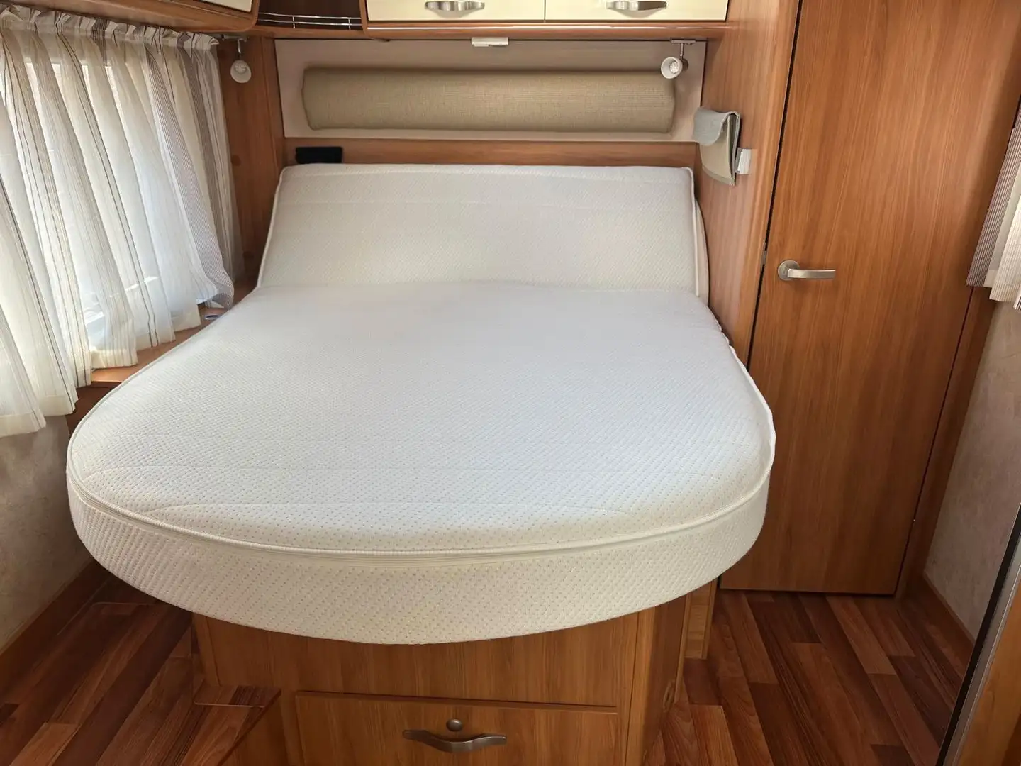 Camping-Car Hymer / Eriba B 585