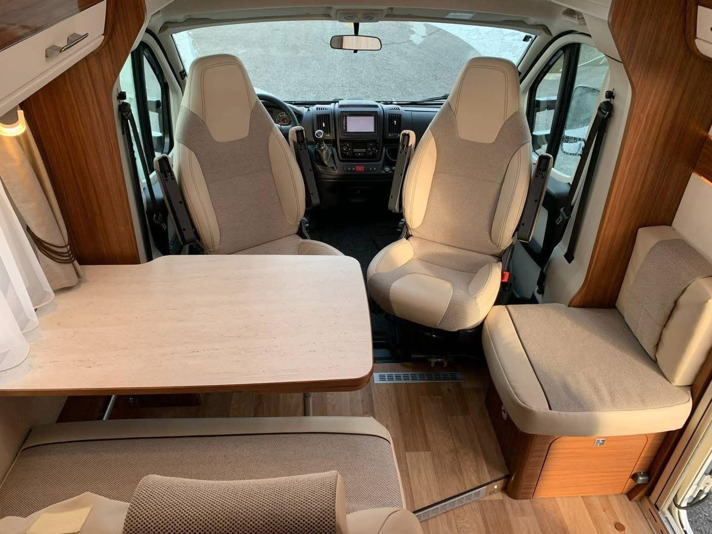 CAMPING CAR Avantage Dethleffs T 7051