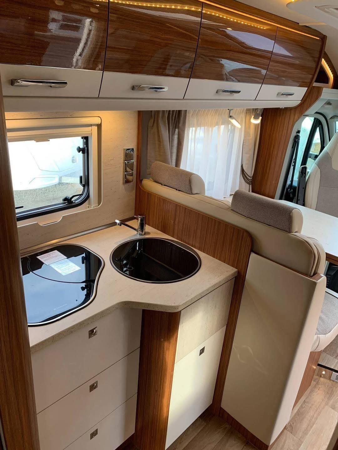 CAMPING CAR Avantage Dethleffs T 7051