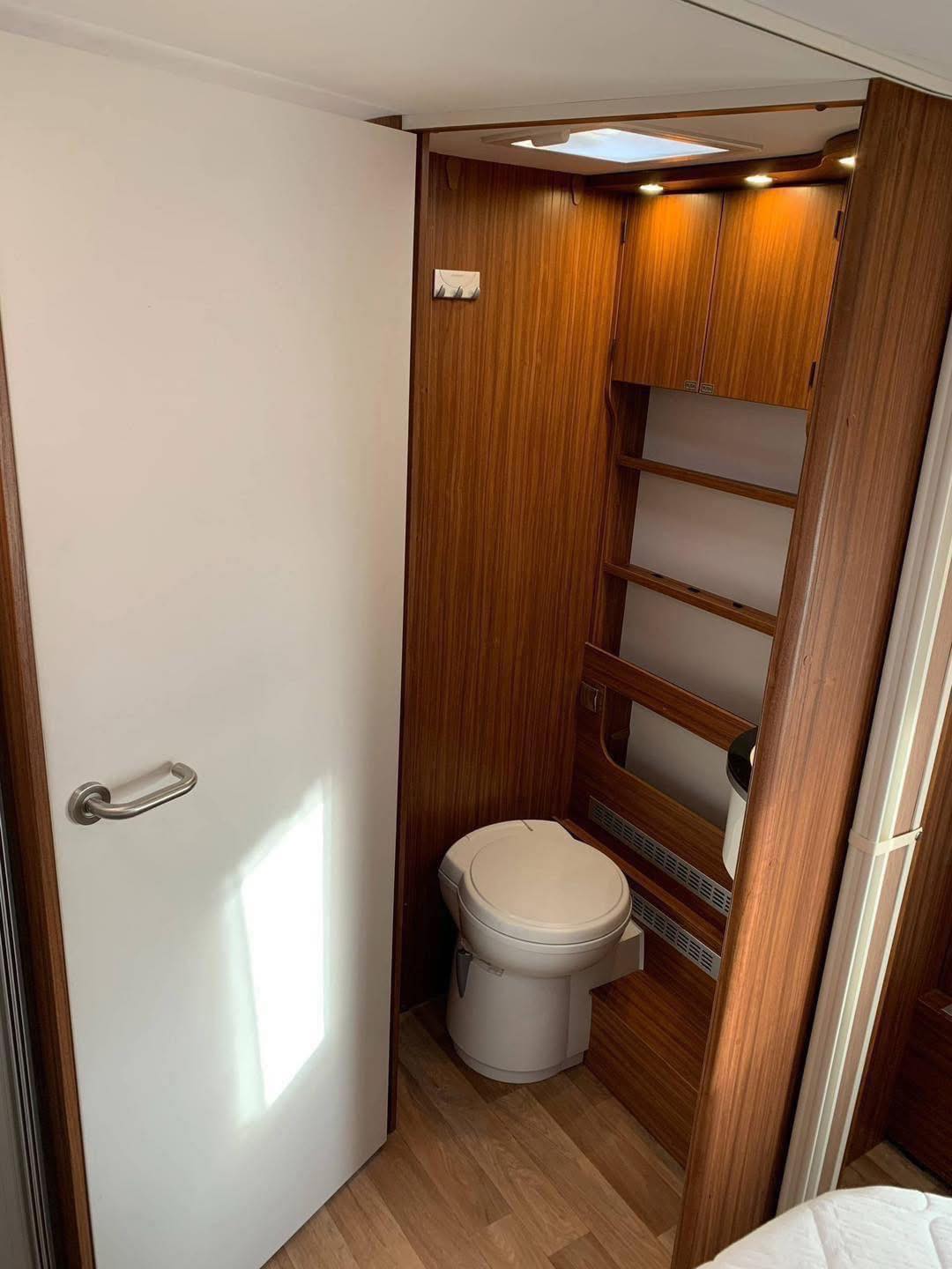 CAMPING CAR Avantage Dethleffs T 7051