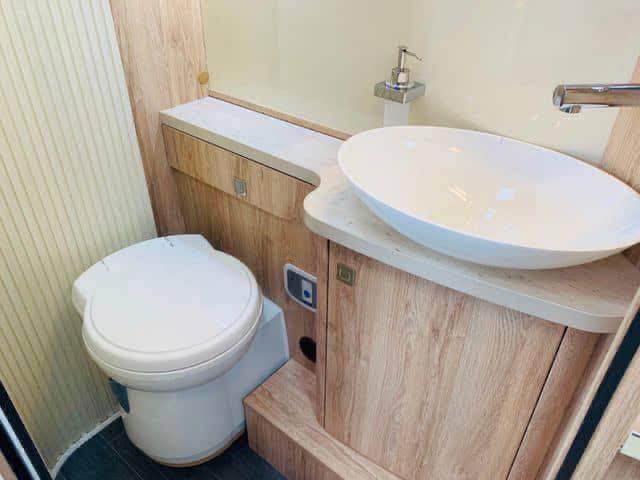 CAMPING CAR FIAT 2.3 131 CH Eura Mobil 720QB